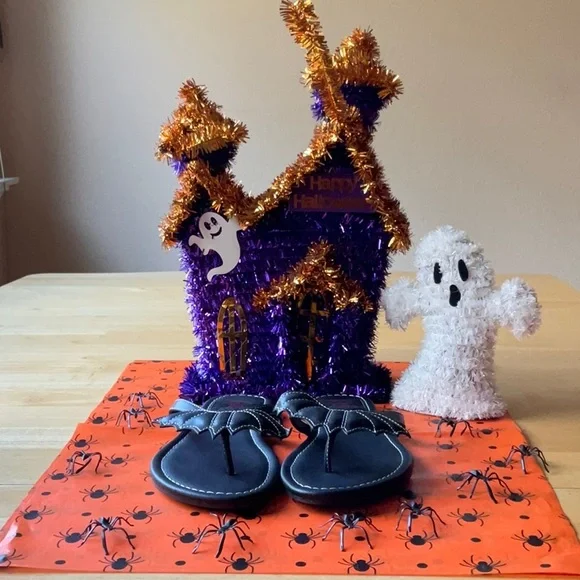 🦇 STRANGE CVLT BAT SANDALS 🦇 NWT 🦇